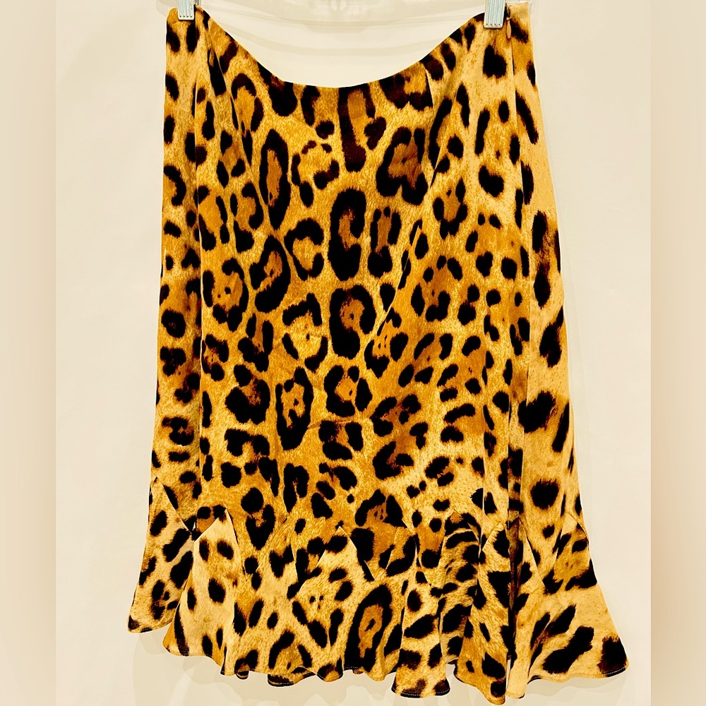 Vintage Escada New without tag Leopard Print Skirt.